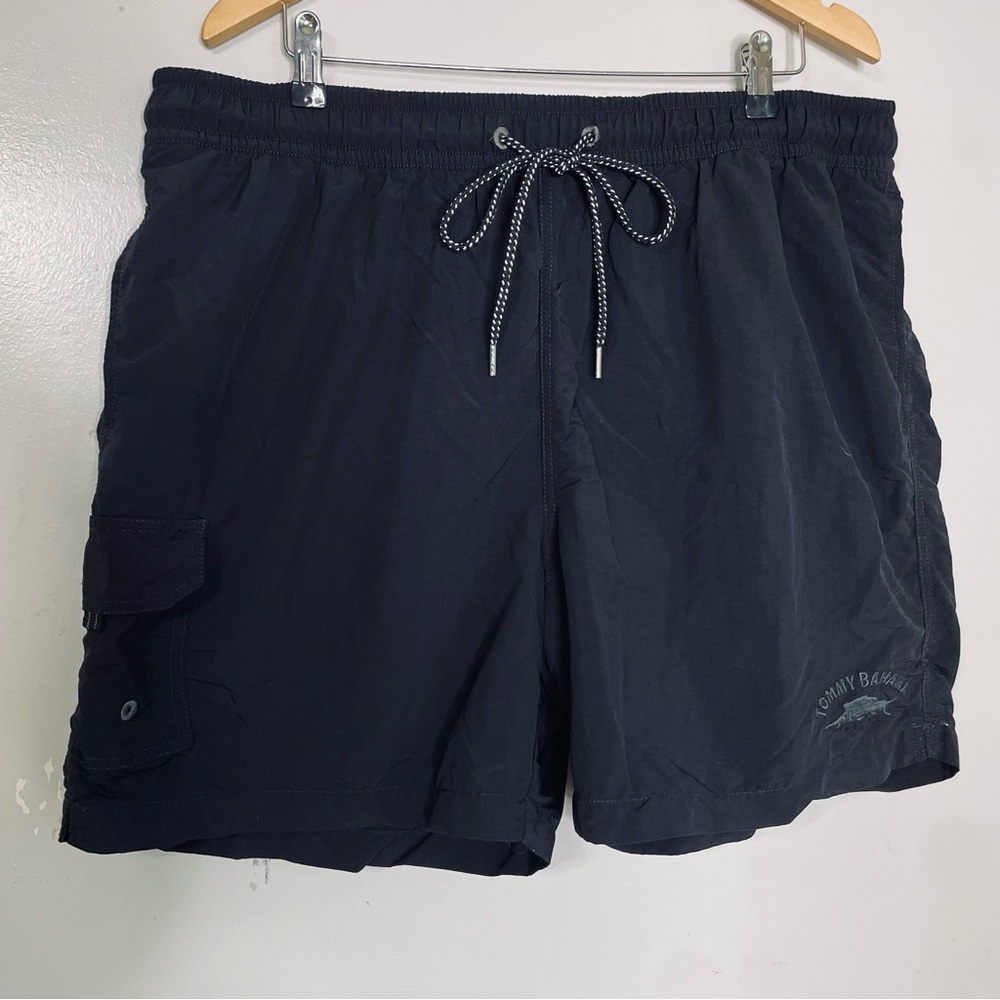 Tommy Bahama Swim Trunks Men's Size XXL Black Mesh Lined Cargo Pocket Beach Pool
